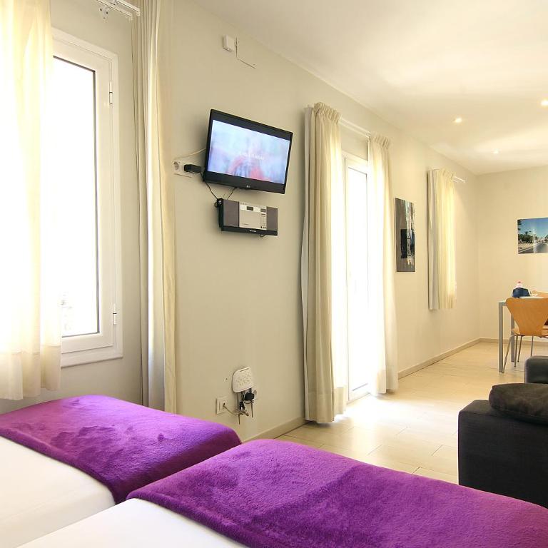 ClassBedroom Barcelona Beach Apartments - Studio Apartment (2 Adults) - First Floor - Calle Meer 34 - 11
