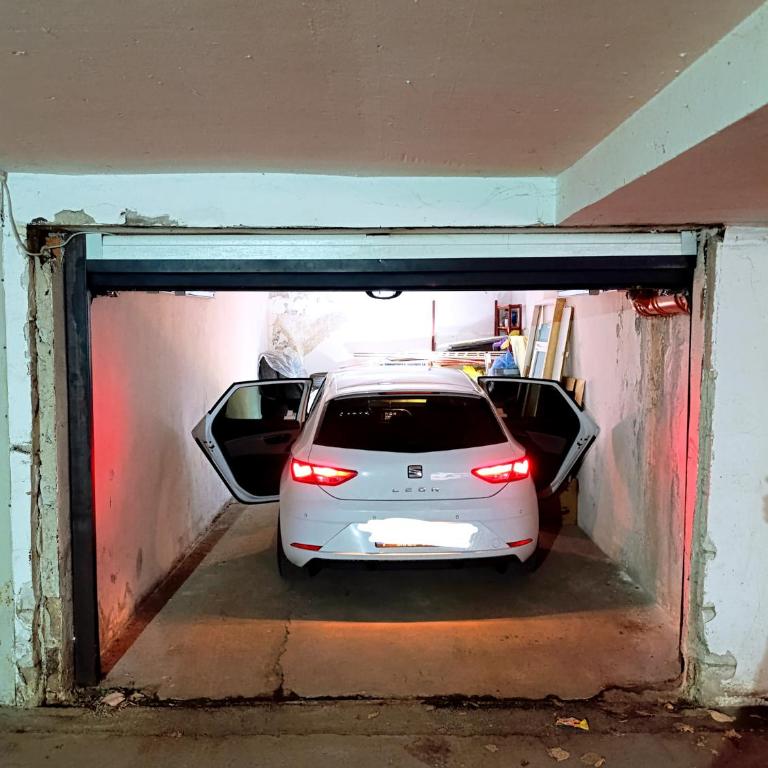 LuxApart Cobanija City Centar free parking garage - Deluks Apartman - 11