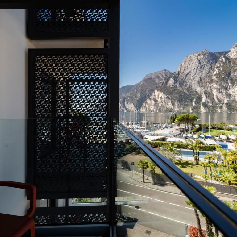 Lake Front Hotel Mirage - Camera Comfort Familiare - 2