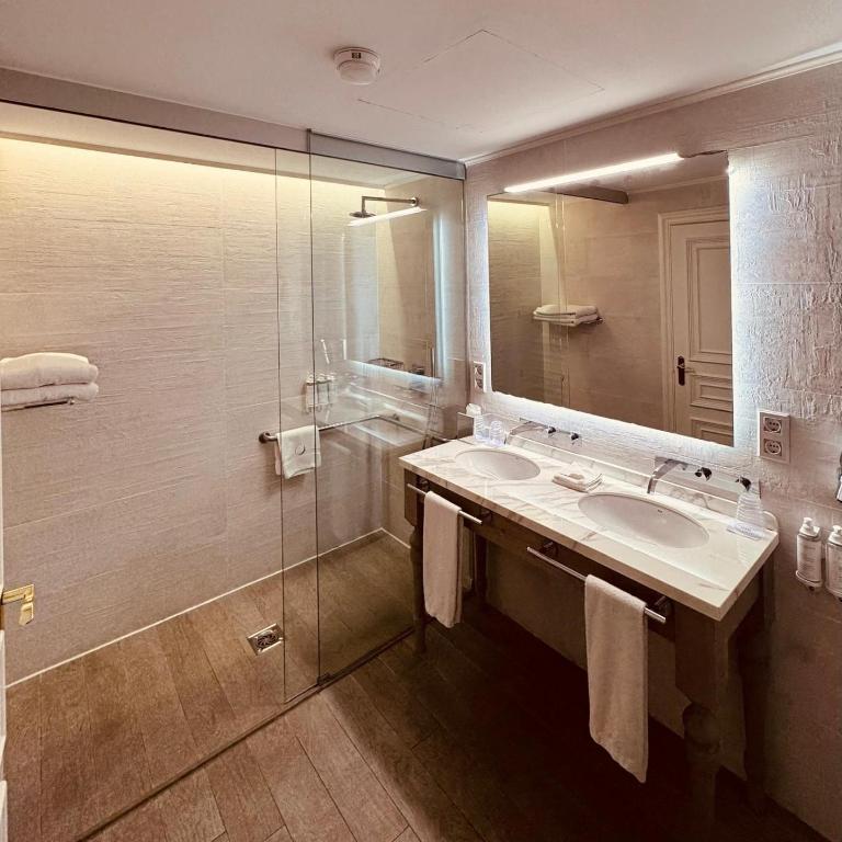 Hotel Casa Vilella 4* Sup - Doppelzimmer - barrierefrei - 4
