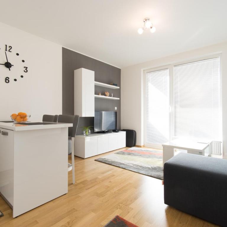 Luxury Studio Apartment Miljacka Sarajevo - Apartment with Balcony - 1