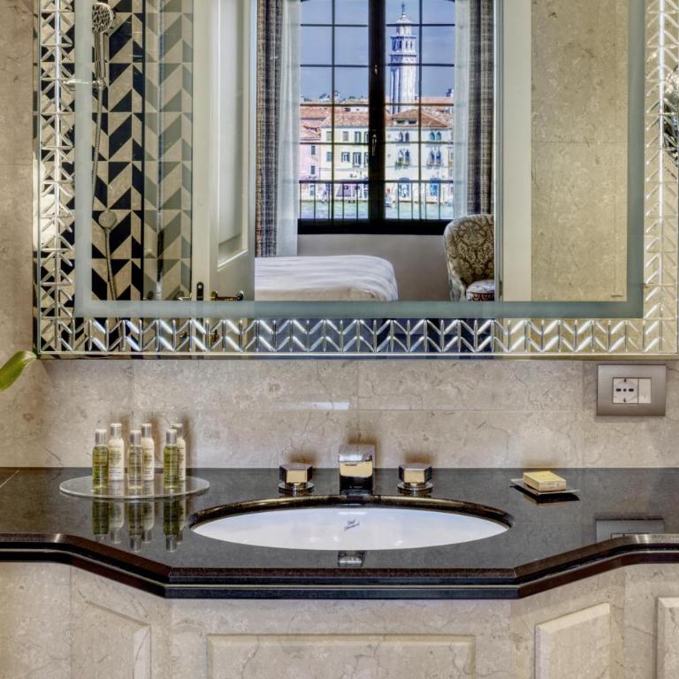 Hilton Molino Stucky Venice - Camera King Executive con Vista - 3