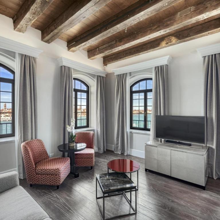 Hilton Molino Stucky Venice - Suite King Tower - 4
