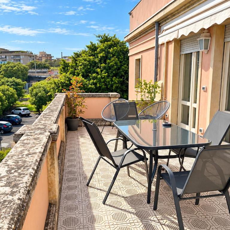 Ulisse Six House - Three-Bedroom Apartment - 1