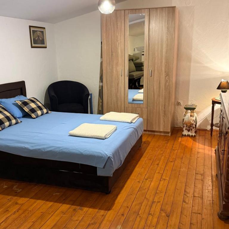 Vineyard Cottage with Mountain Views - Kuća sa 2 Spavaće Sobe - 10