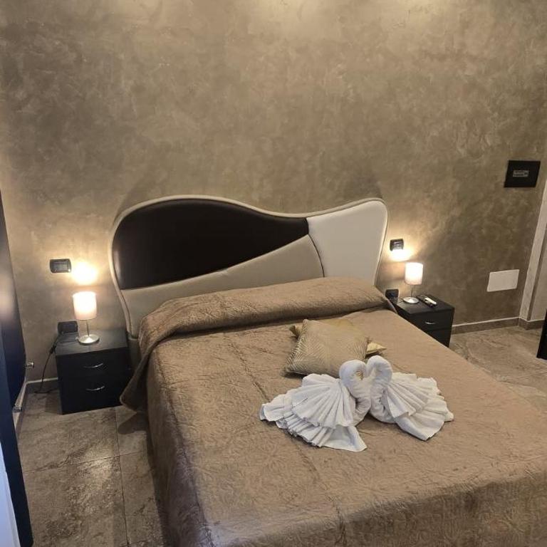 Aeterna Roma Sapienza Suites - Camera Matrimoniale - 12