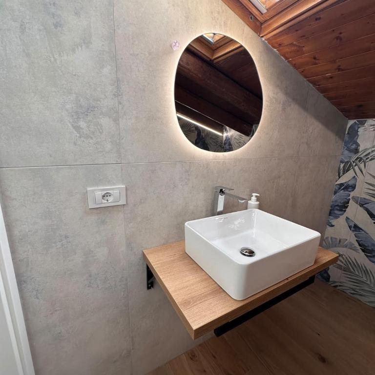 Luxury Fire Home - Catania - Camera King Standard - 8