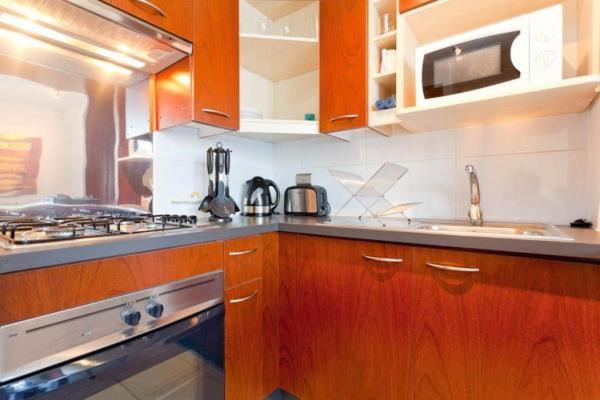 San Alonso Apartments - One-Bedroom Apartment - 53