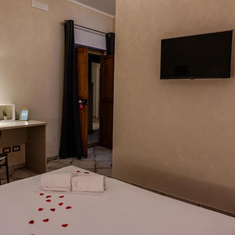 Domus Gianfranco Prestige Suites Napoli - Suite Queen Deluxe - 8