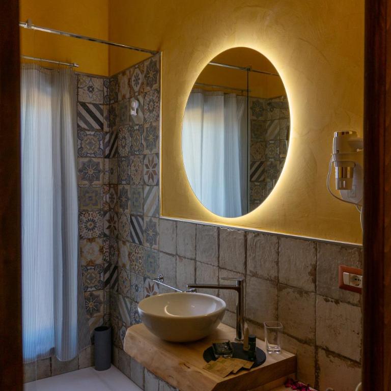 Domus Gianfranco Prestige Suites Napoli - Suite Queen Deluxe - 11