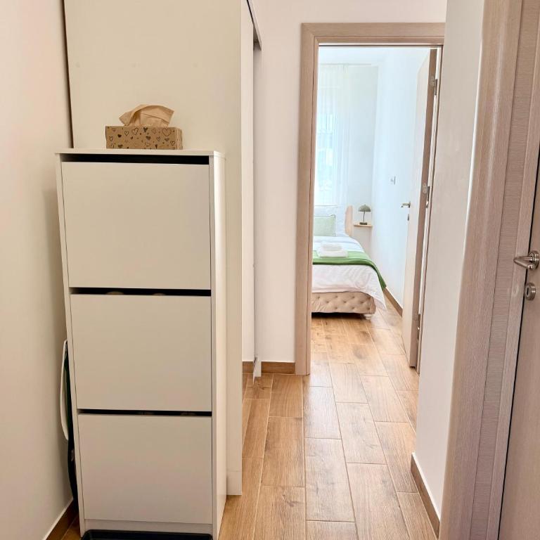 Tesla Airport Cozy Home - Apartment mit 1 Schlafzimmer - 4