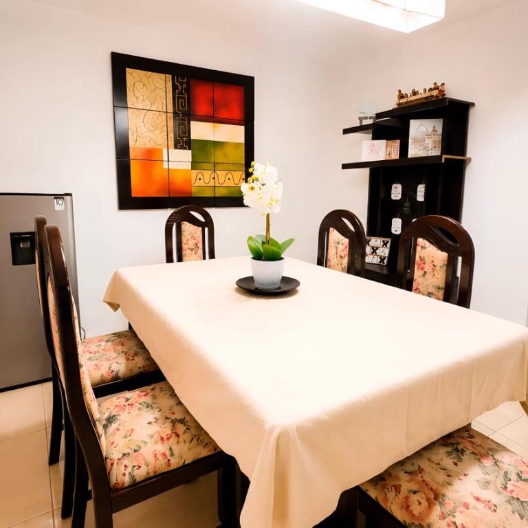 Departamento moderno de 140 m2, Espacioso, Remodelado y Cerca del Centro - Apartment - 18