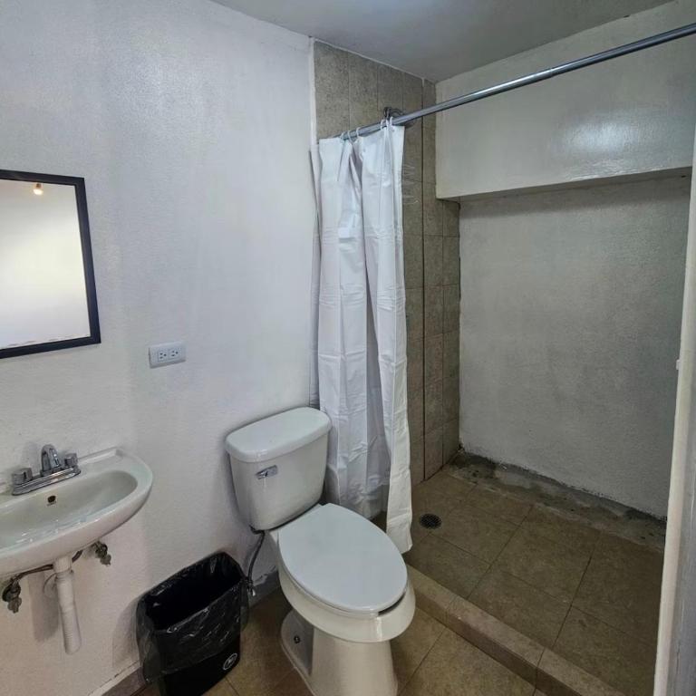 Gente de Más Bnb - Habitación Doble con baño privado - 3