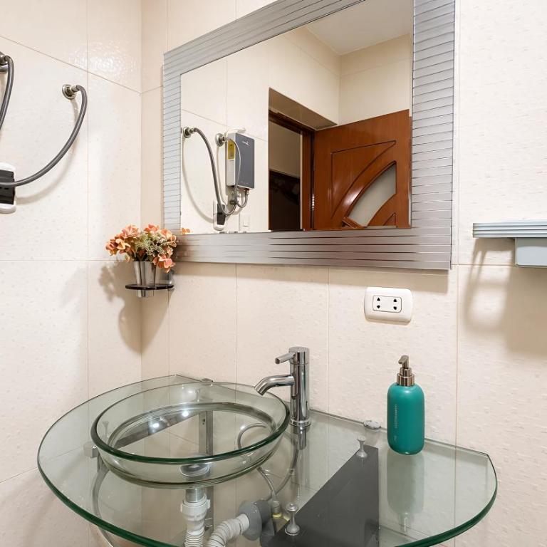 Departamento moderno de 140 m2, Espacioso, Remodelado y Cerca del Centro - Apartment - 50