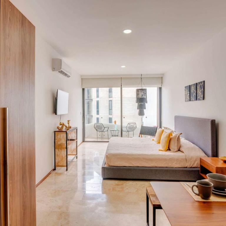 Rooftop Pool Vibes Steps To 5Th Avenue & Beach - Apartment mit 1 Schlafzimmer und Balkon - 3