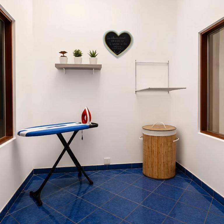 Departamento moderno de 140 m2, Espacioso, Remodelado y Cerca del Centro - Apartment - 63
