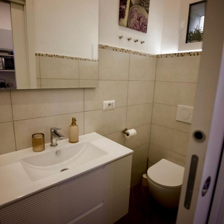 Luxury apartment near Vatican, Steps to Metro, AC & Fast WiFi - Appartamento Deluxe con 1 Camera da Letto - 34