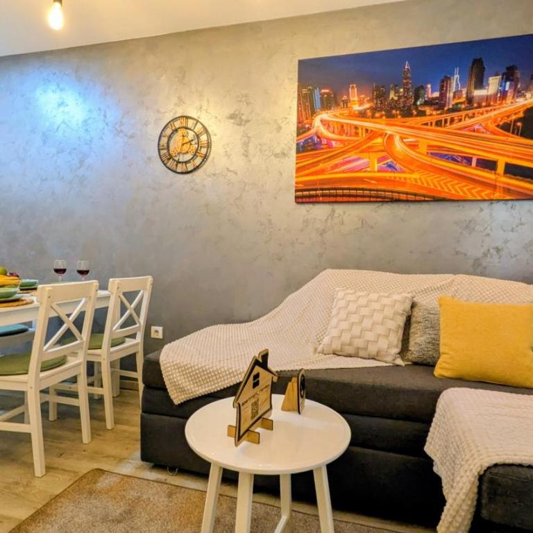 Blue Lagoon-City Center Apartments & Private Parking-apartmani-nsmilos - One-Bedroom Apartment - 4