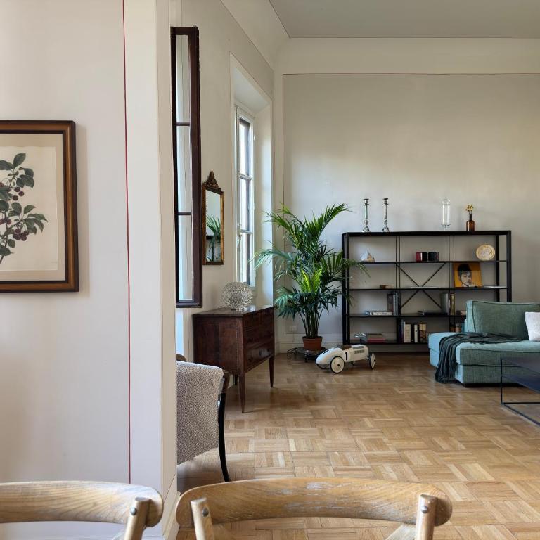 Livia sull'Arno - Four-Bedroom Luxury Apartment - 1