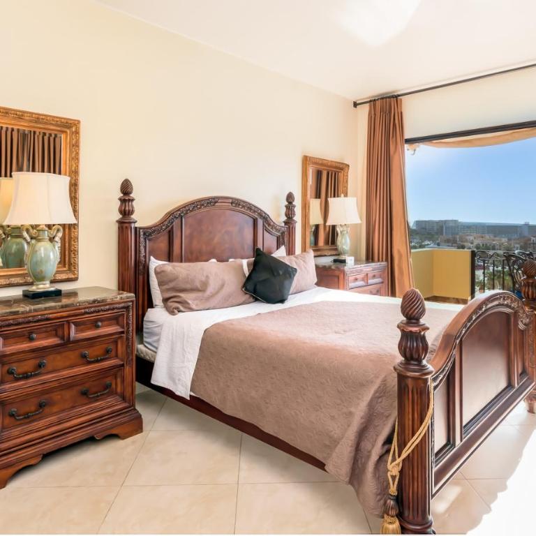 Luxury Cabo San Lucas Villa With Two Pools, Great for Large Groups - Villa - 13