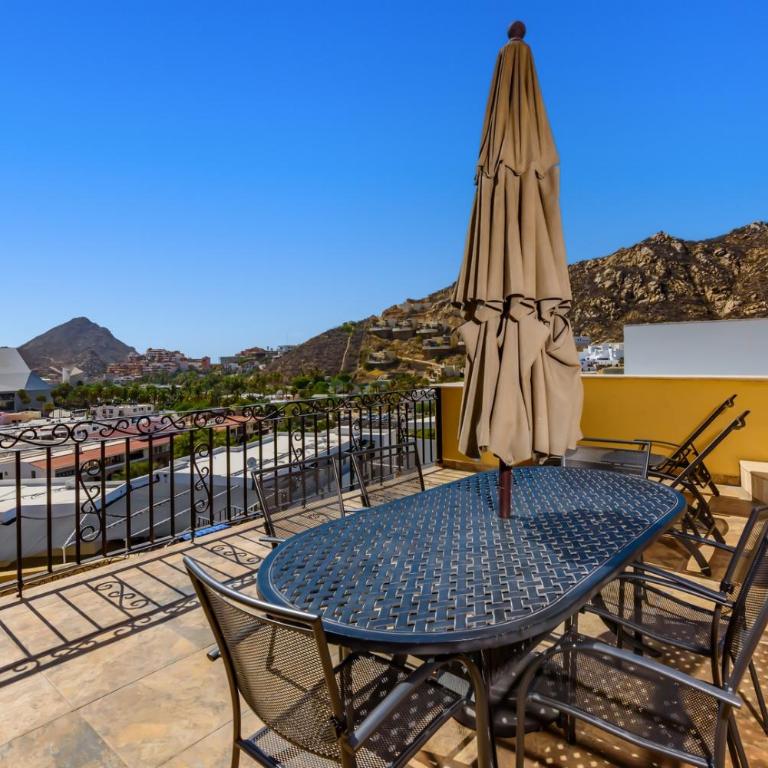 Luxury Cabo San Lucas Villa With Two Pools, Great for Large Groups - Villa - 8