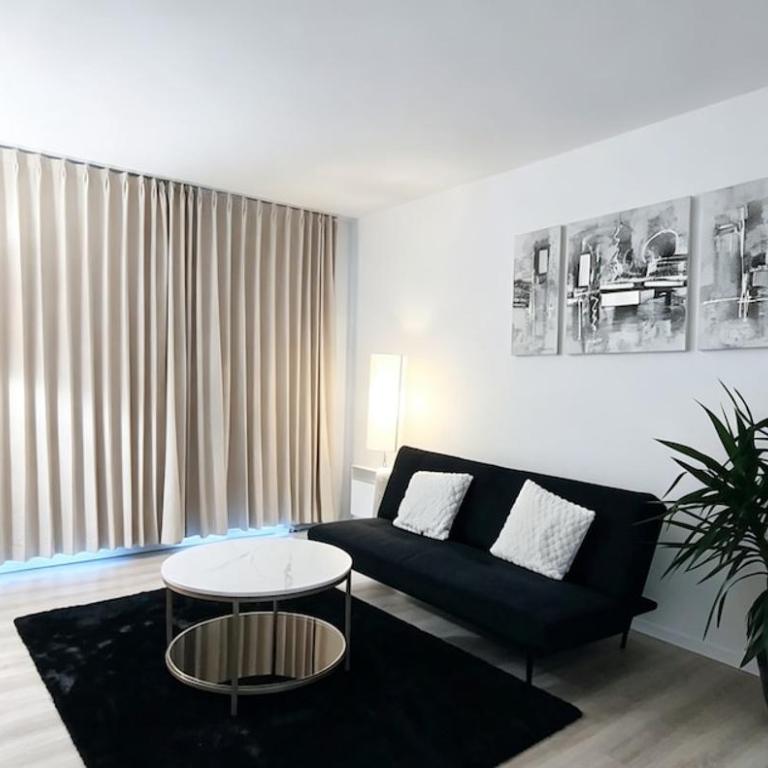 Chez Lili-Disneyland Paris outlet free parking balcon - Three-Bedroom Apartment - 2