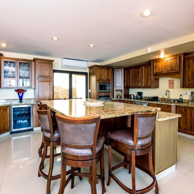 Luxury Cabo San Lucas Villa With Two Pools, Great for Large Groups - Villa - 28