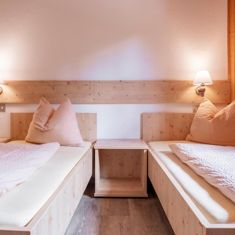 Steinerhof - Camera Doppia con Letti Singoli con Bagno - 4