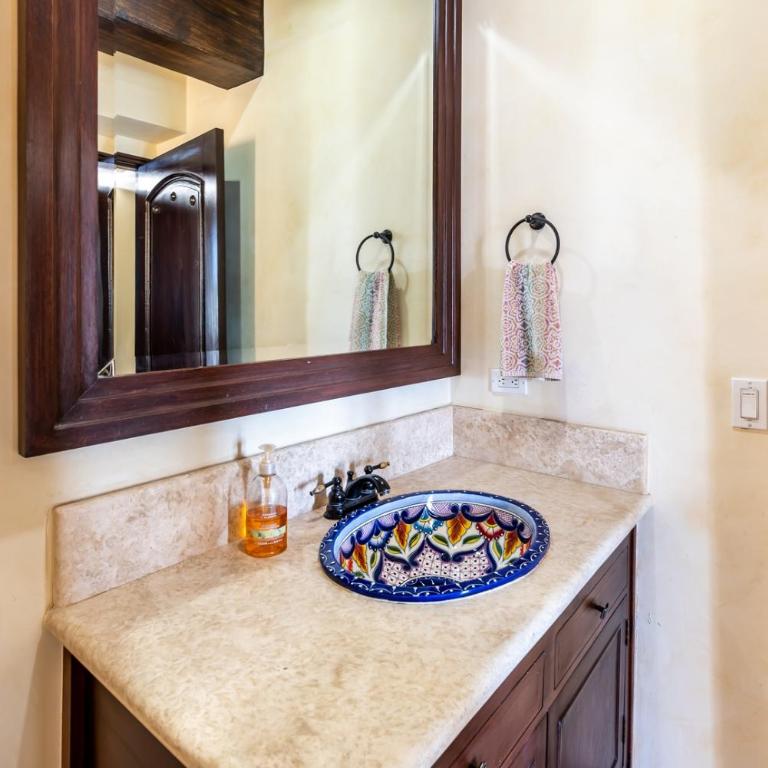 Luxury Cabo San Lucas Villa With Two Pools, Great for Large Groups - Villa - 39