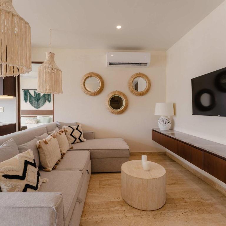 Elegant 3BR Penthouse with Private Rooftop Pool - Apartamento - 3
