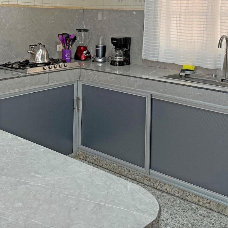 Family home, 3 bedrooms with bathroom for 8 people - Casa de 4 dormitorios - 6