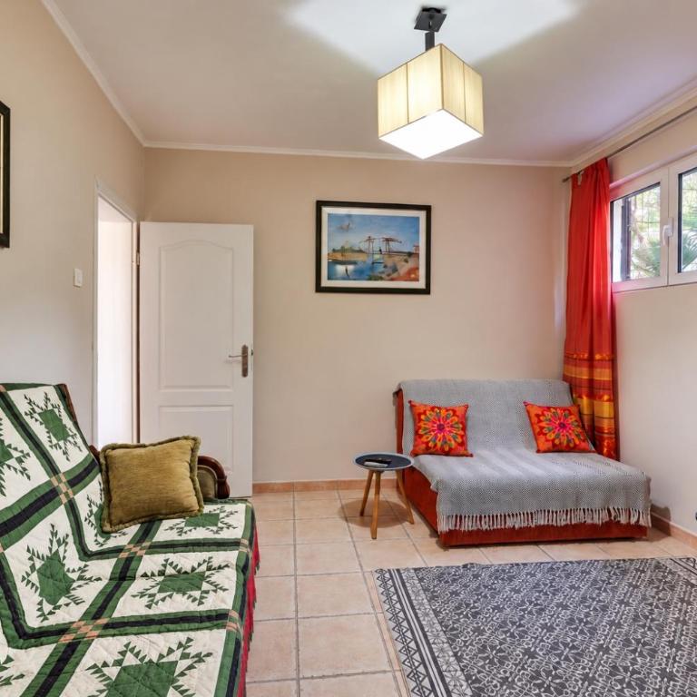 Marina Breeze Family Villa - One-Bedroom Apartment with Garden - 10