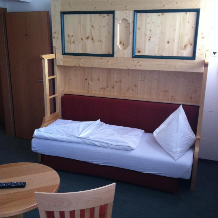 Werfenerhof - Dreibettzimmer - 3