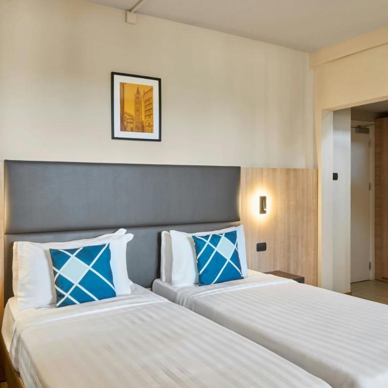 Four Points Flex by Sheraton Parma - Camera Standard Doppia con Letti Singoli - 4