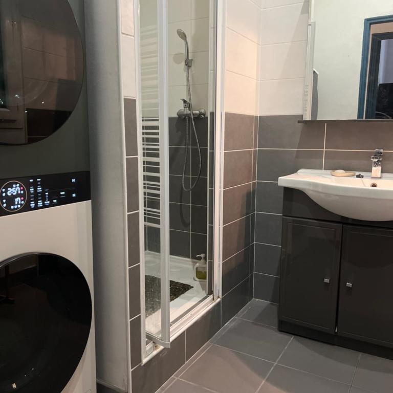 Spacieux appartement T4 avec cours privée - Apartment mit 3 Schlafzimmern - 17
