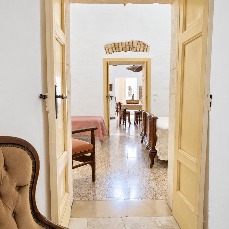 Civico 18 - Two-Bedroom Apartment with Balcony - 8
