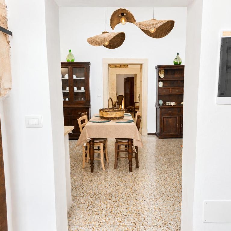 Civico 18 - Two-Bedroom Apartment with Balcony - 9