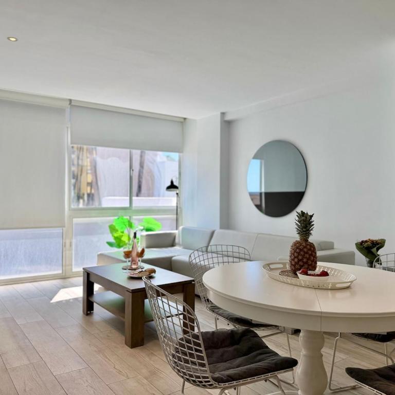 Cozy Beachside Escape for Two in La Carihuela - Apartamento de 1 dormitorio - 3