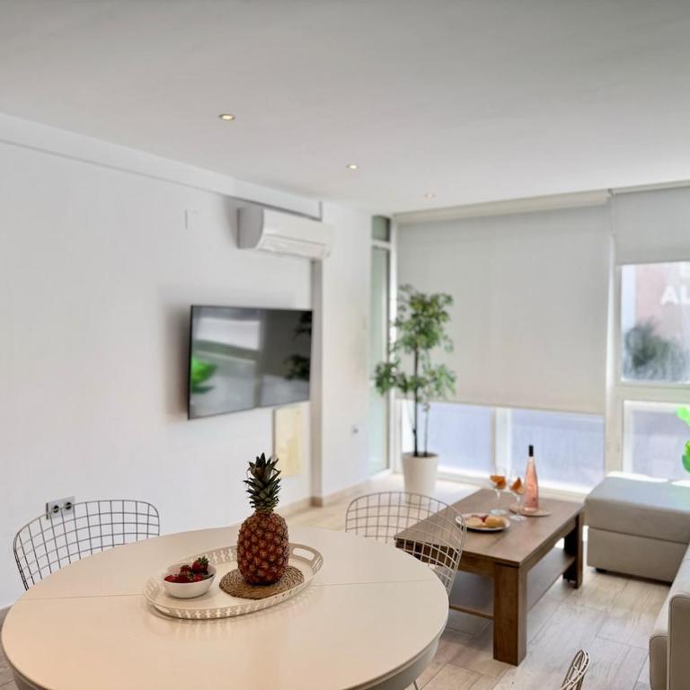 Cozy Beachside Escape for Two in La Carihuela - Apartamento de 1 dormitorio - 4