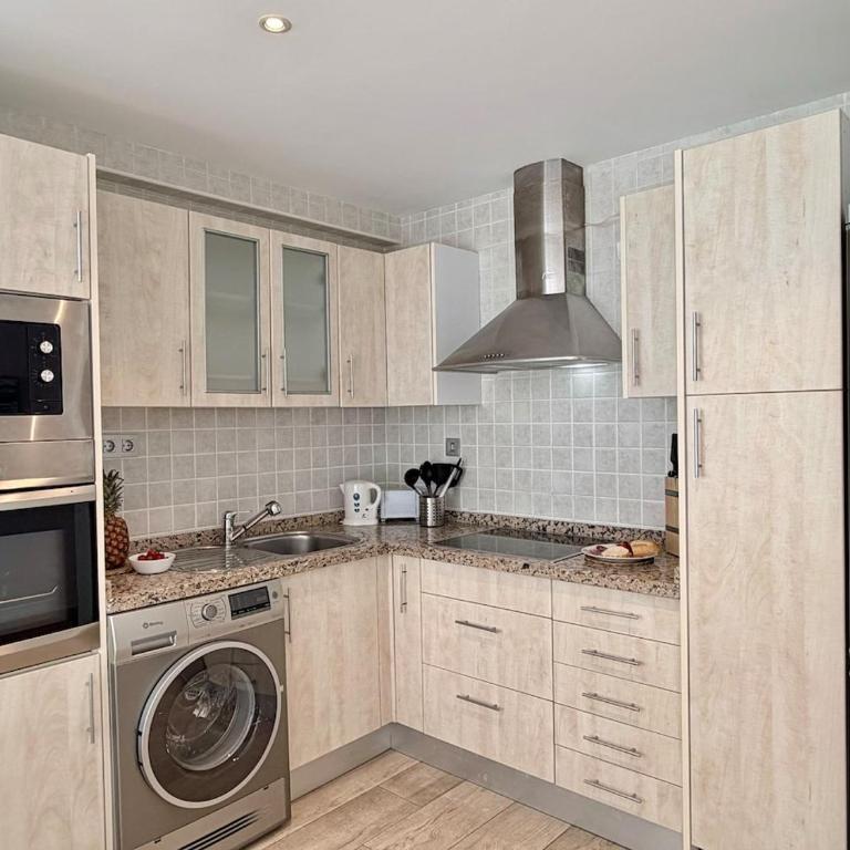 Cozy Beachside Escape for Two in La Carihuela - Apartamento de 1 dormitorio - 11
