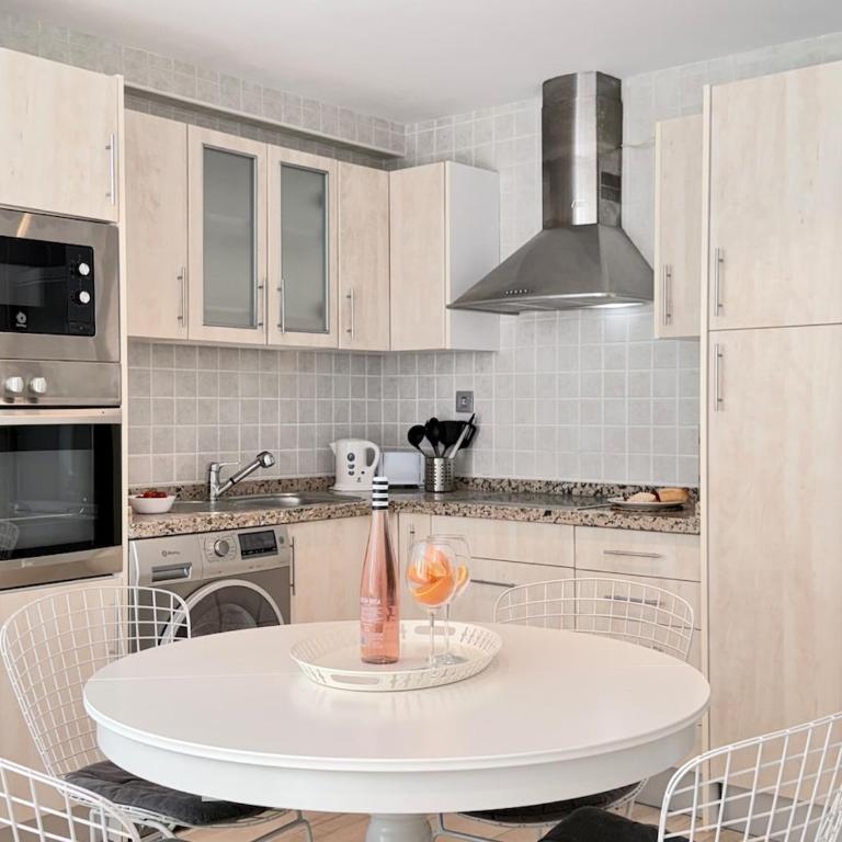 Cozy Beachside Escape for Two in La Carihuela - Apartamento de 1 dormitorio - 14