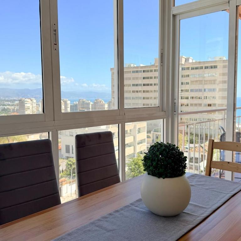 Sea View 2BR Apartment with Pool and Terrace - Apartment mit 2 Schlafzimmern - 19