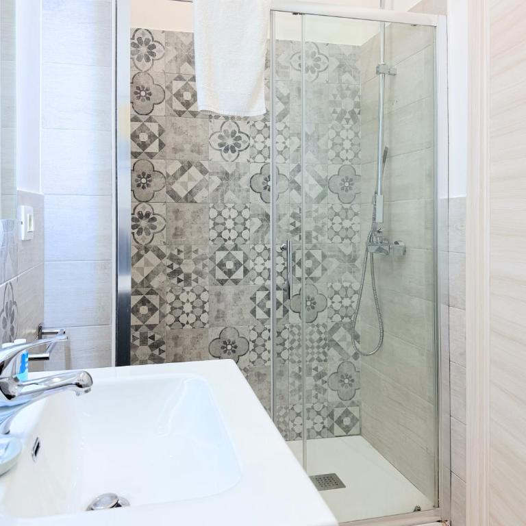 B&B Sapore di Mare Serapo - Camera Matrimoniale con Bagno Privato - 5