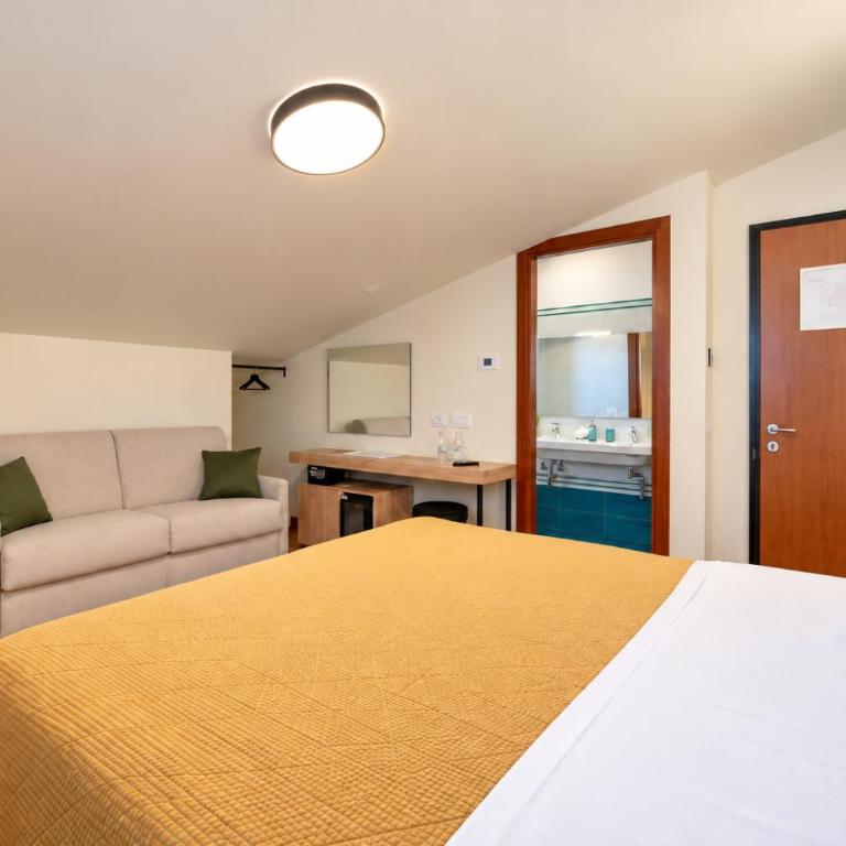 SIGIS HOTEL - Fiumicino - Camera Matrimoniale Superior - 6