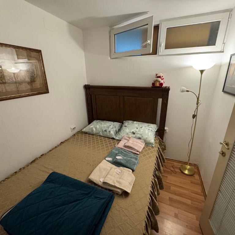 Zemun Old Town Apartment - Deluxe-Apartment mit 2 Schlafzimmern und Gartenblick - 13