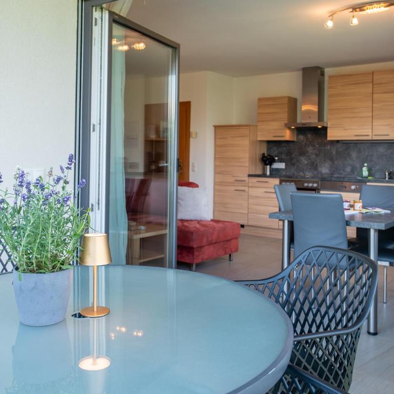 Ferienwohnungen Tollhof - Near Bolzano and castles, with a guest card for families and couples, offering panoramic views - Apartamento de 2 dormitorios con balcón - 11