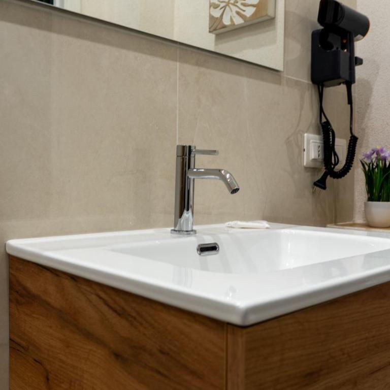 Charme Catania Aetna Luxury Suites - Standard King Room - 2