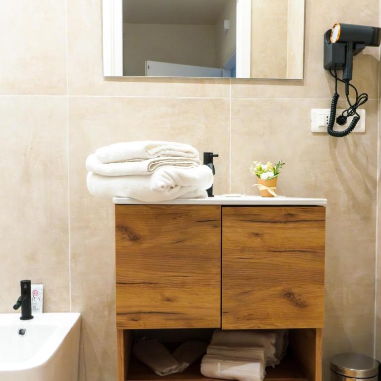 Charme Catania Aetna Luxury Suites - Deluxe King Room - 5