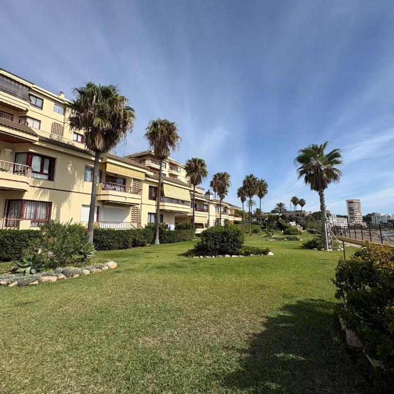 Riviera del Sol Seafront Apartment with Sea View, Terrace, Pool - Apartamento de 2 dormitorios - 25