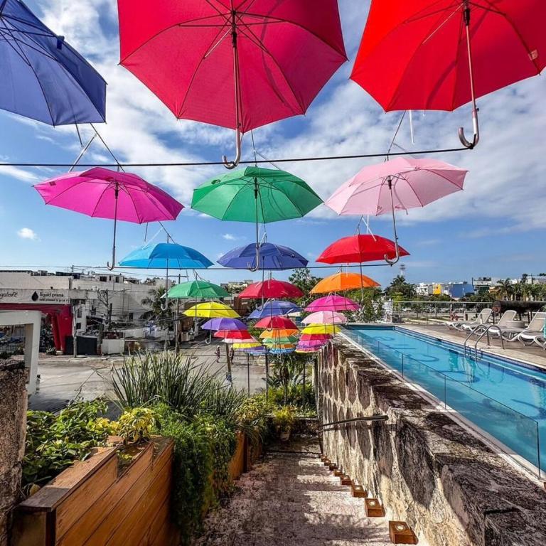 Caribbean Family Escape 2BR Close 5th av and Beach Rooftop hotel - Apartamento de 2 dormitorios con balcón - 1